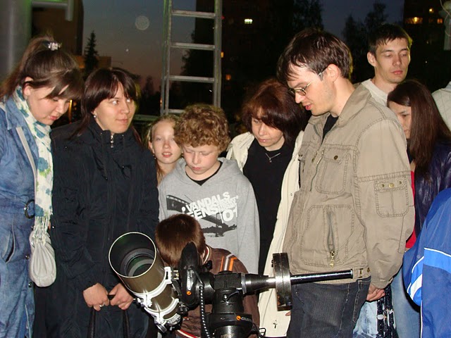 Очередная бесплатная акция "Астрономия на тротуаре"